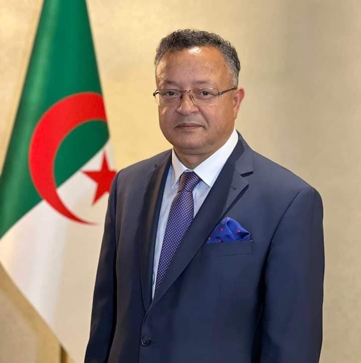 السيد كمال بداري، وزير التعليم العالي والبحث العلمي، في زيارة عمل للمدينة الجامعية بتلمسان